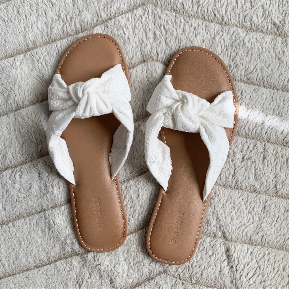 New Old Navy Bow Sandals